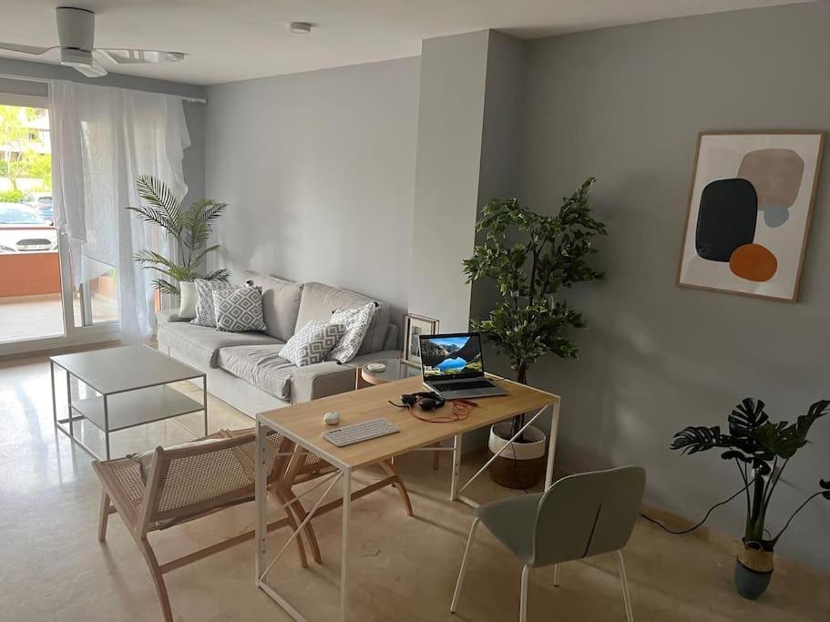 Sotogrande Paseo Del Mar - 10 Steps Away From The Beach San Roque  Exterior photo